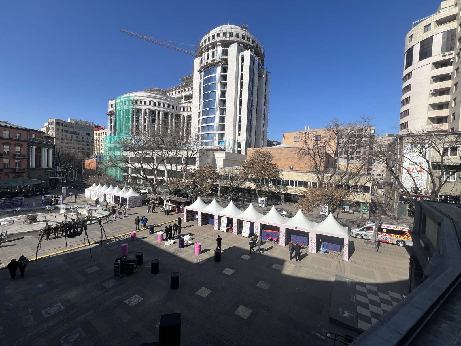 Northern Avenue, Yerevan — pagoda tent installation